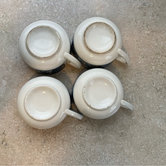 Vintage - Currier and Ives Tea cups. 2 sets of 4 - Picture 9 of 10